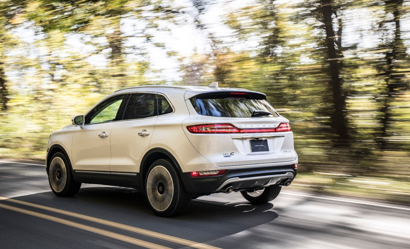 Illustration for article titled Lincoln gives the MKC a new nose for 2019